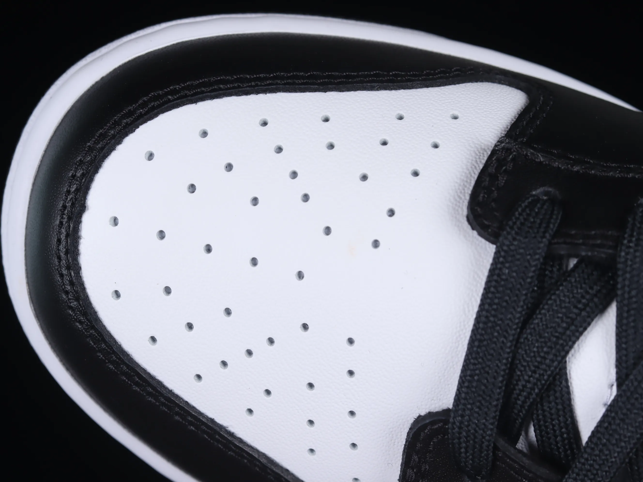 All categories Nk SB Dunk series Nk SB Dunk Low low-top sneakers M version Nk SB Dunk Low black and white panda SB smashed backboard fashion casual sneakers DD1391-100